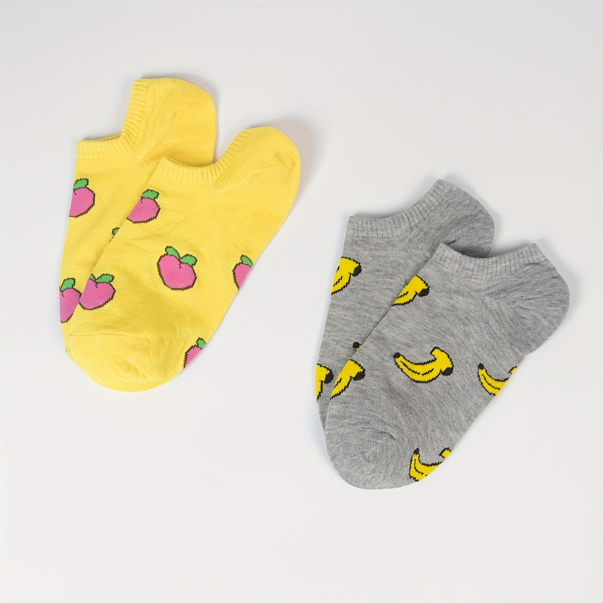 Trendy and comfortable avocado burger socks in random 10 or 20 pairs, suitable for daily wear.