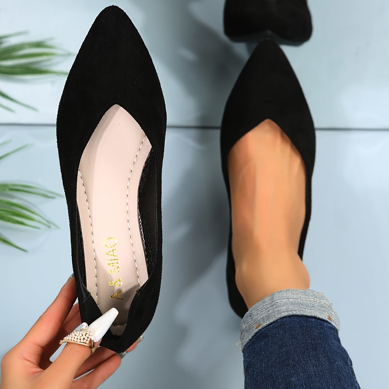 New fashion black point toe flats for plus size women, suitable for daily wear with lightweight and comfortable design.