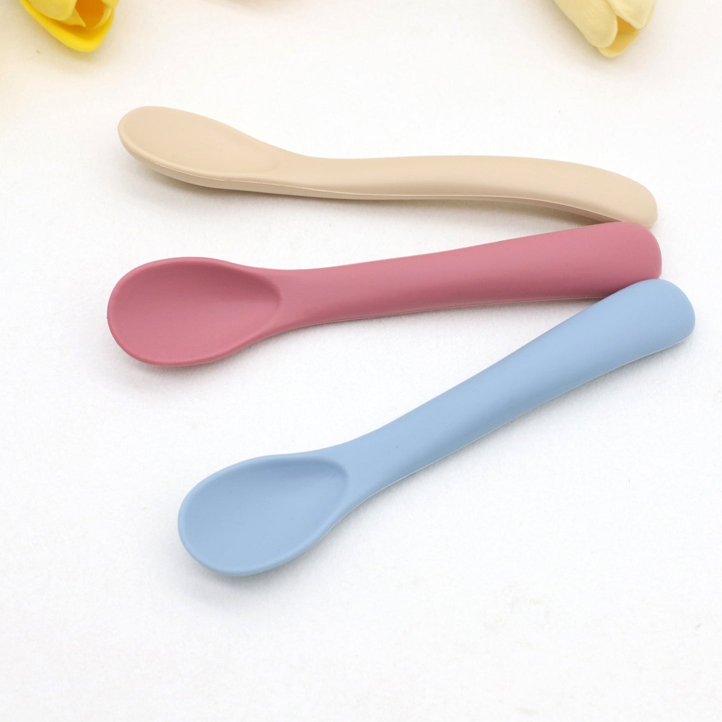 Set of 3 Silicone Feeding Spoons in Blue - Gentle and Secure for Babies, Set of Spoon for Easy Feeding