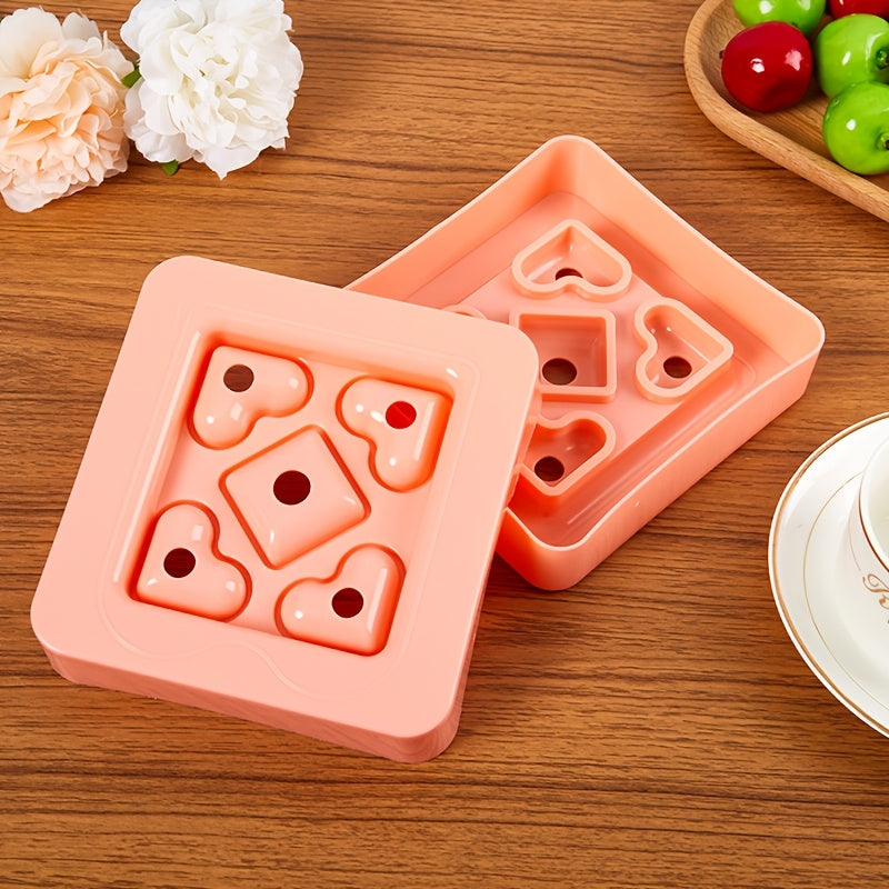 Create heart-shaped mini sandwiches effortlessly with the 1pc Heart-Shaped Mini Sandwich Cutter & Sealer. This DIY tool is perfect for making pocket sandwiches, snacks, and party platters with ease. It is durable, portable, and requires no electricity to