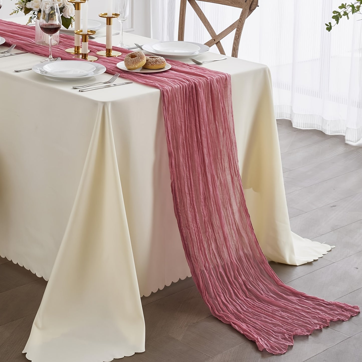 Multi-color pleated table flag - elegant dining table decor