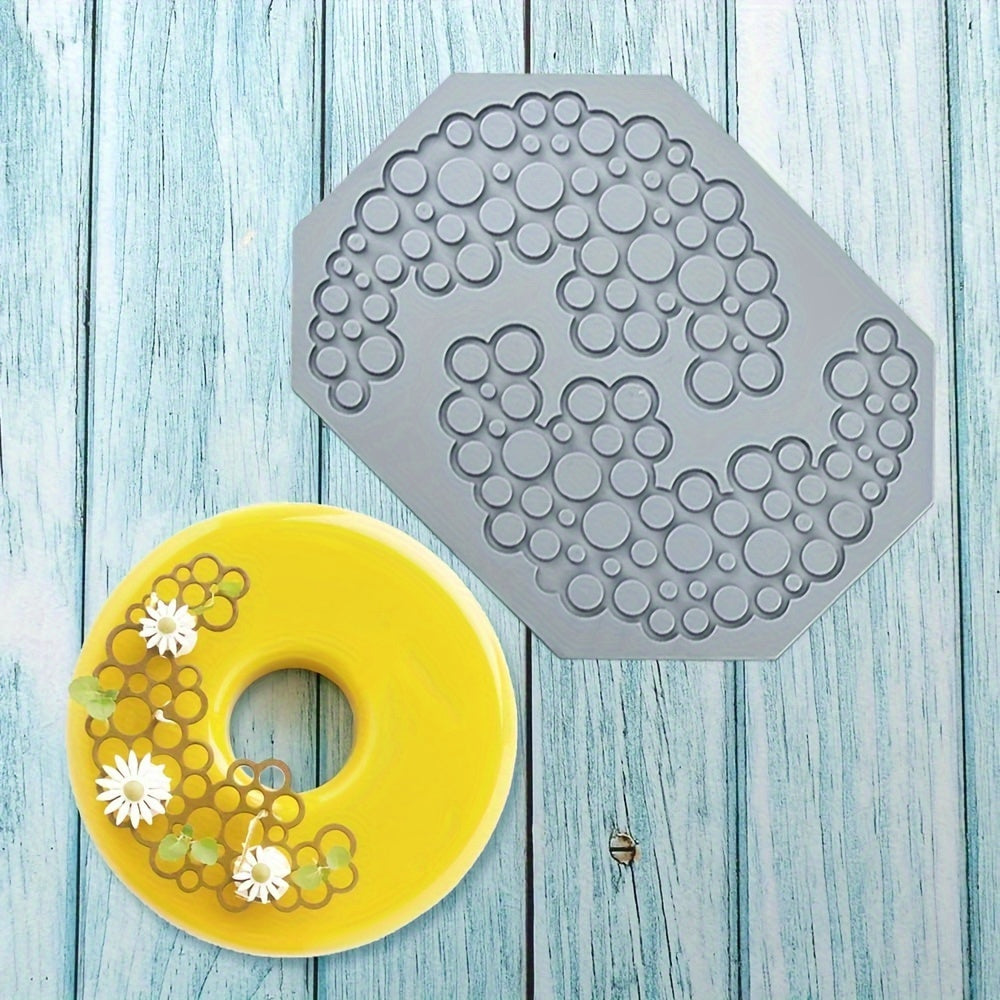 Cake decorating tools including a Sugarcraft Cake Silicone Mold, Cake Lace Mat, Leaves Wreath Fondant Silicone Pad.