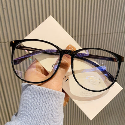 Unisex anti-blue light glasses with trendy oval frames