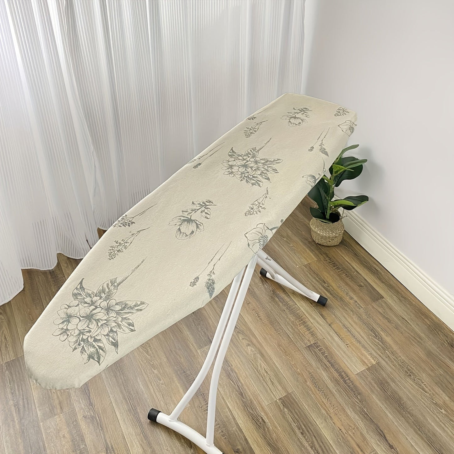 Floral Ironing Board Cover made of Long-Lasting Polyester Blend, Protects Against Heat and Stains, Features Secure Nose Pocket and Non-Slip Grip, Size: 139.7cmx20