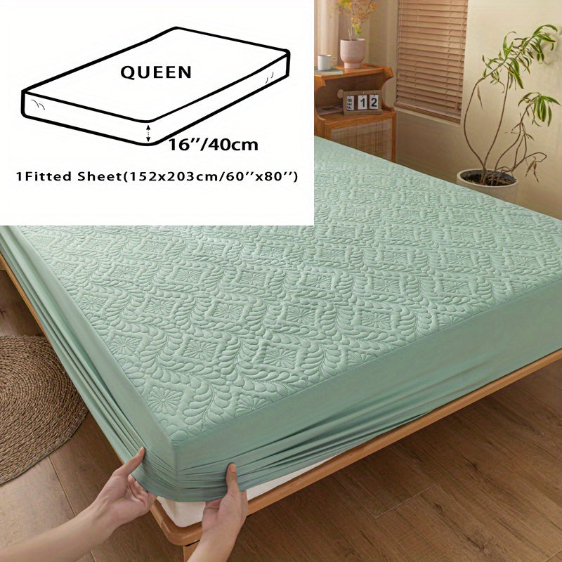 One set of two pieces of 100% waterproof mattress protector pillowcases made of 3D air bamboo fabric. The mattress cover is designed to provide cooling and is smooth, soft, and breathable. It is noiseless and washable, with a deep pocket size ranging