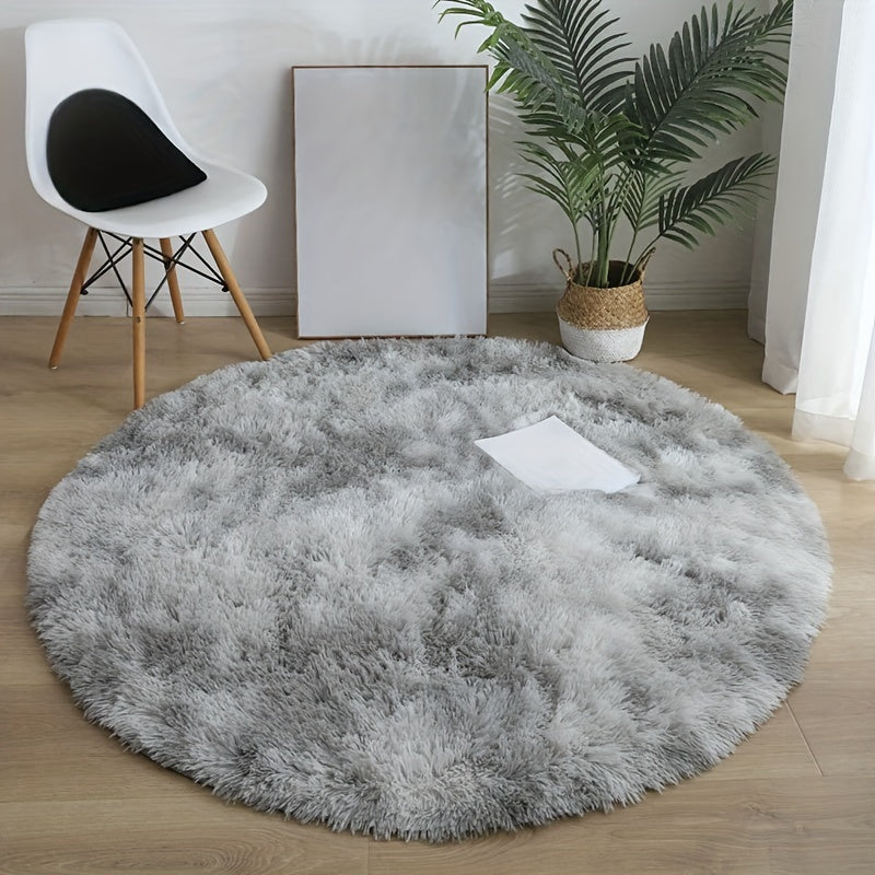 Get your hands on the luxurious 1pc Ultra-Soft Plush Round Mat, designed with a non-slip feature and machine washable for convenience. Available in Light Grey and Black Grey, this cozy floor mat is perfect for adding a touch of elegance to your bedroom