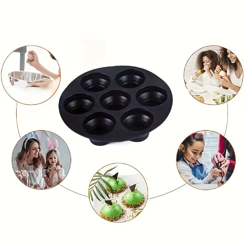 One piece of Air Fryer Cake Pan with 7 cavity silicone muffin mold, measuring 17.98cm. This mini cake baking mold is a versatile oven accessory, perfect for baking muffins and other treats. A must-have in your kitchen gadgets and accessories collection.