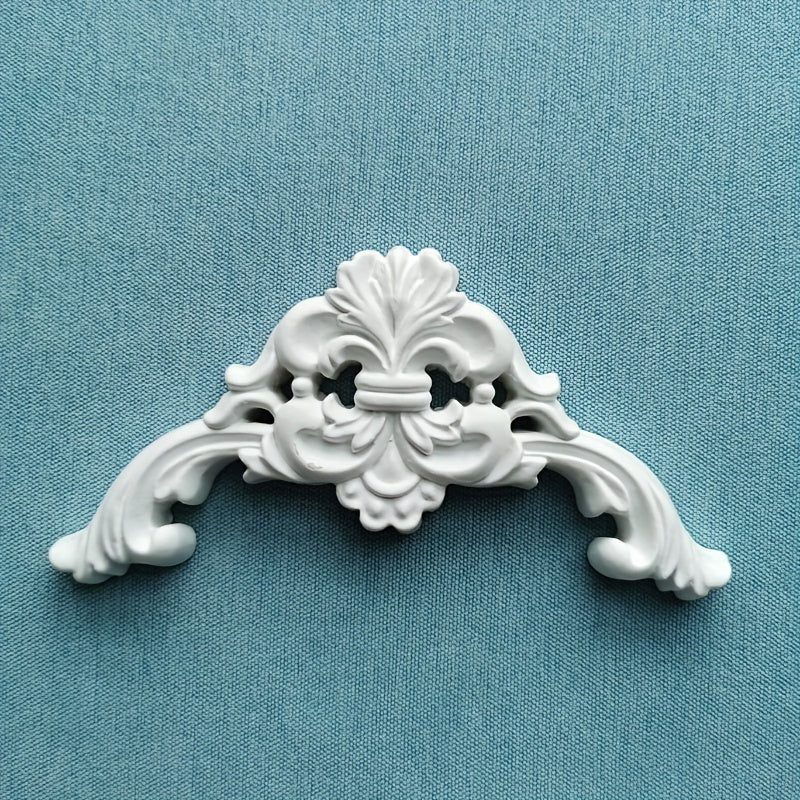 French style plastic corner flower molding for elegant living room and TV wall decoration, perfect for home renovation.