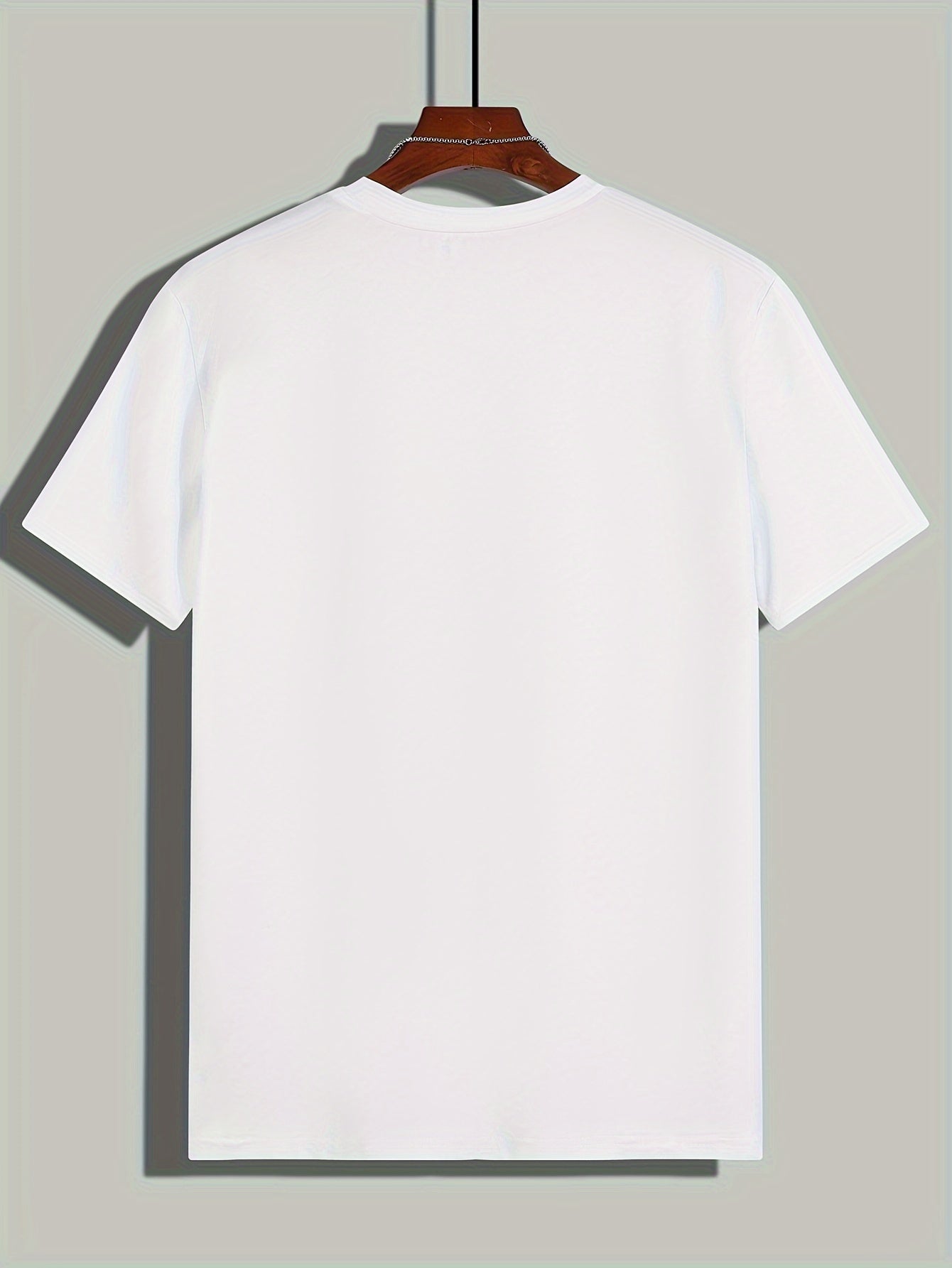 Classic Men's Round Neck Short Sleeve Tee for Spring and Summer