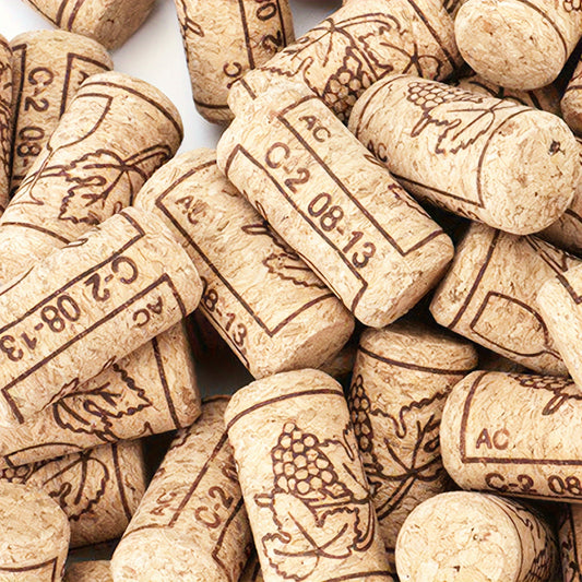 100 wine bottle corks and seals, 50 natural corks and 50 PVC heat shrink capsules in 2 colors.