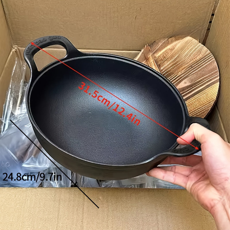 This durable cast iron flat bottom pan comes with a wooden lid and features a non-stick surface, heat-resistant handle making it ideal for soups, stews, and steaming. This multifunctional cookware is perfect for home dining and creating healthy meals.