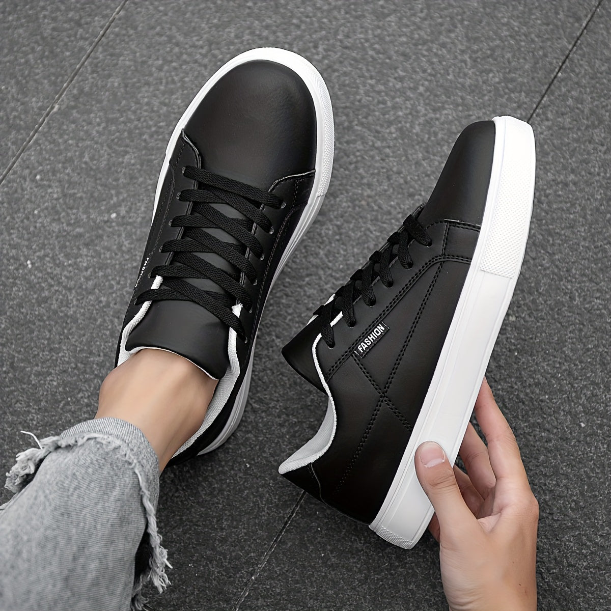 Men's skateboard shoes with solid color and graphic design, lace-up low top style and comfortable EVA sole for daily wear and running.