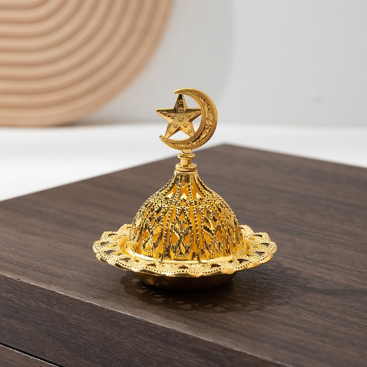 Elegant Golden Hollow-Out Resin Incense Burner - Luxurious Metal Aromatherapy Decor with Intricate Lace Patterns, Perfect for Home or Office Ambiance, Home Fragrance. Crafted with Care