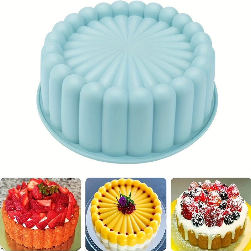 Clearance item: Silicone Charlotte Cake Pan - Reusable Mold Slot Cake Pan. Non-stick Round Silicone Mold for Strawberry Crisp, Cheese Cake, Brownie Tart, and Pie. Dimensions: 19.51*6.1 cm. Perfect addition to your kitchen supplies and accessories for