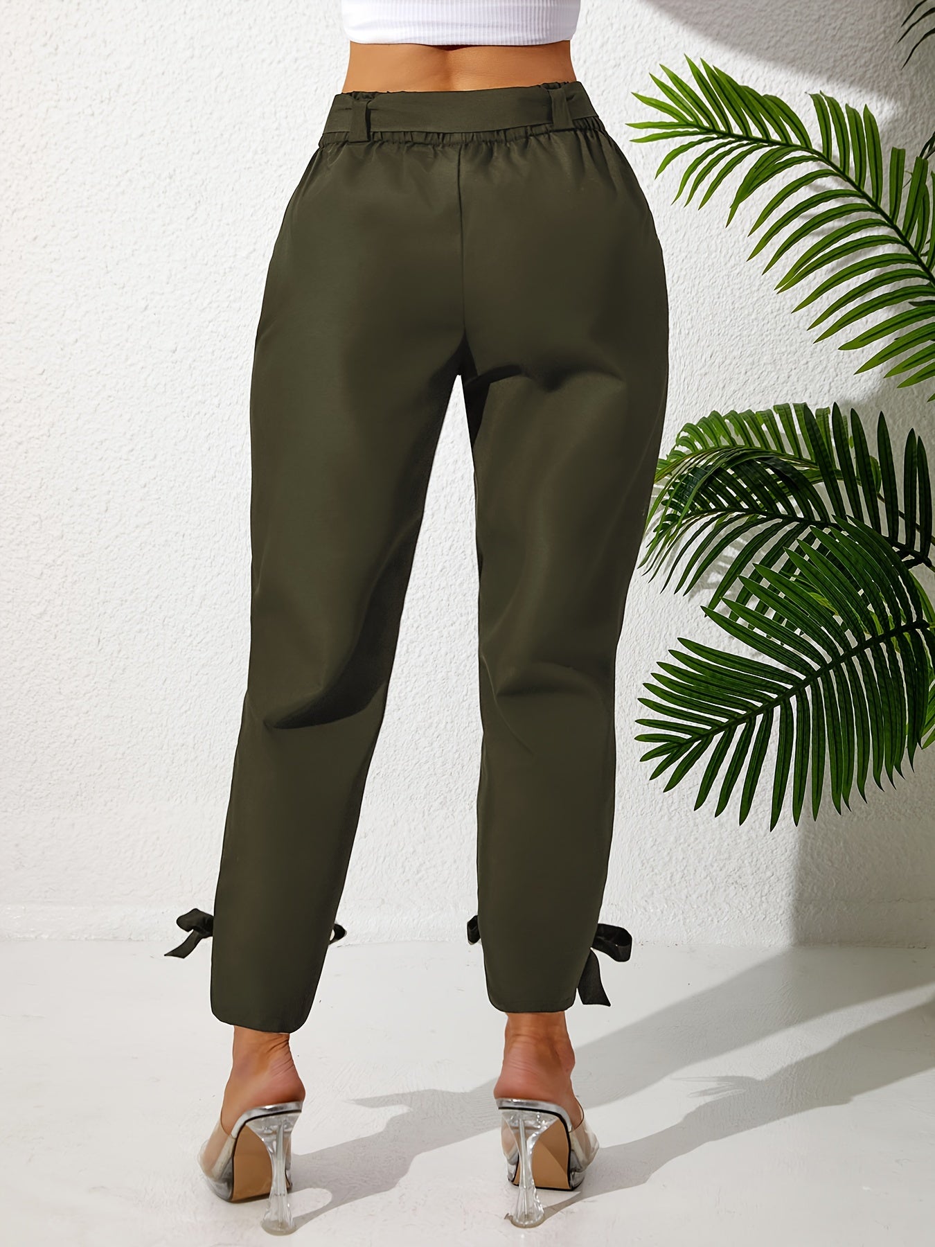 Solid straight leg pants with elastic drawstring waist and elegant bow detail. Perfect for spring and summer in plus size.