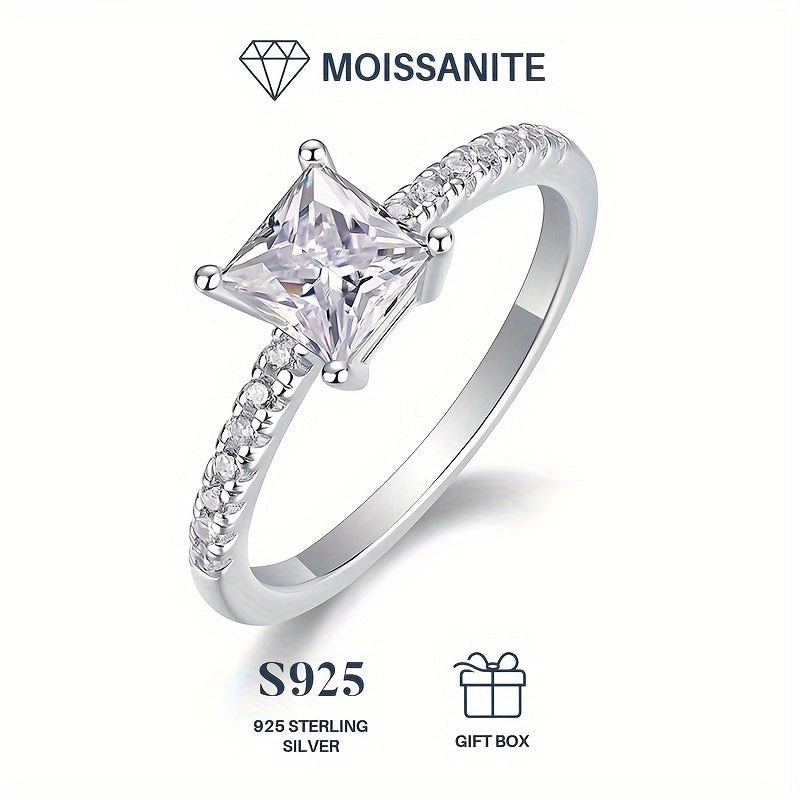 925 Silvery Finger Ring Jewelry with 0.9ct Moissanite, Elegant Wedding Ring Decorated with Gift Box