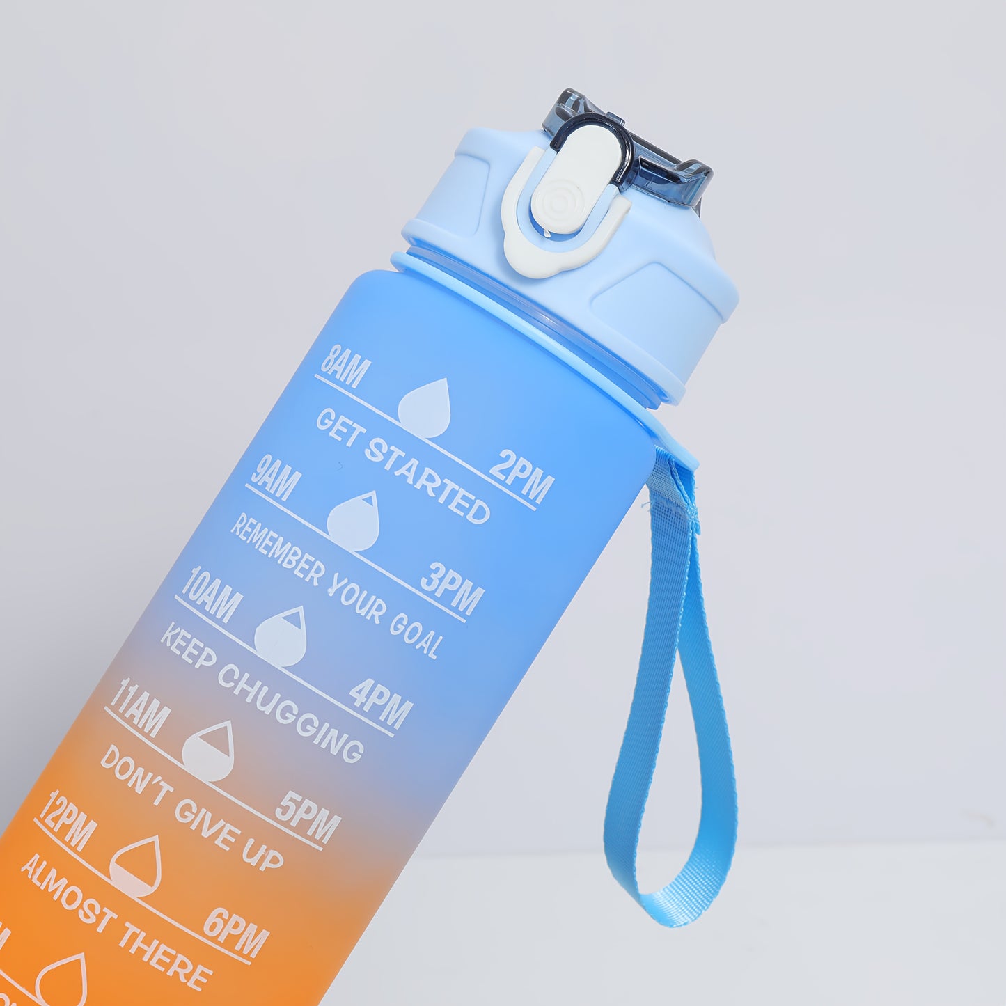 Lightweight water bottle with straw and time stamp, fixed hand strap prevents falling off, practical for daily outings and various sports, reasonable liquid capacity design for reassurance.