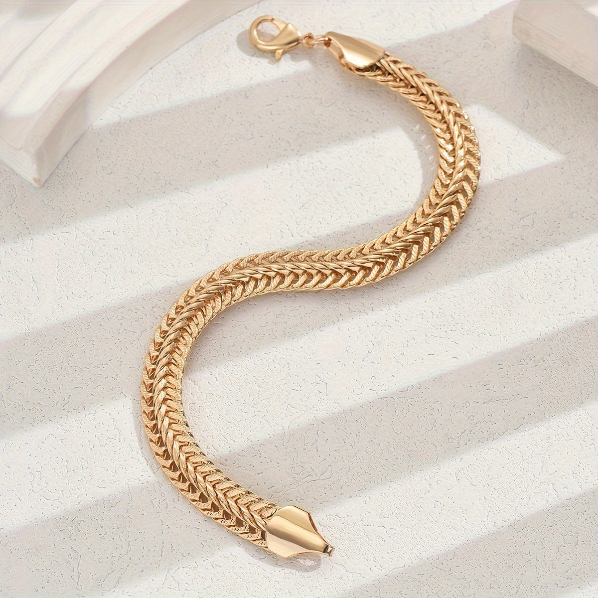 Elegant Vintage Cuban Link Bracelet: Made from 18K Gold Plated Iron, Perfect for Everyday or Special Occasions