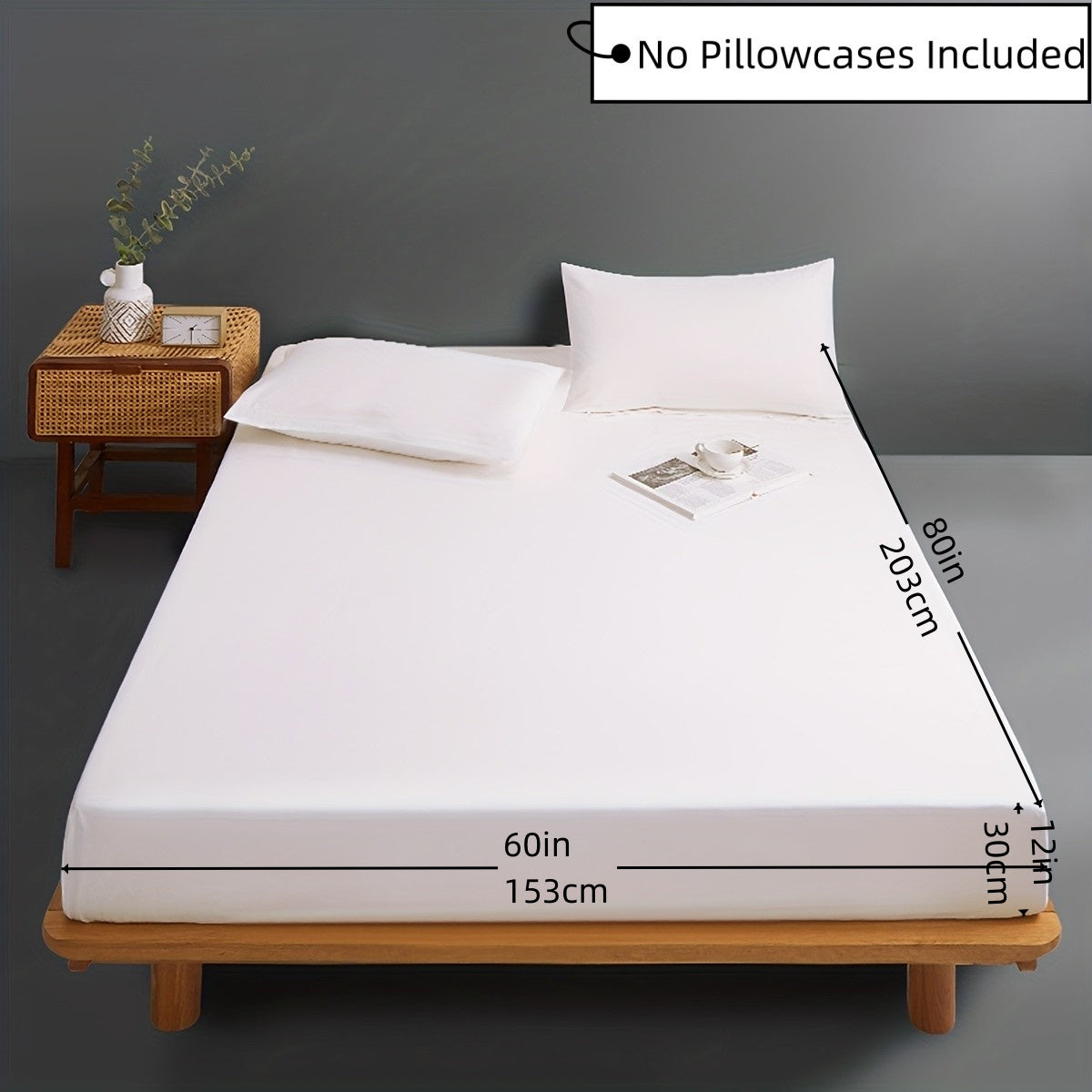 One piece of a solid colored fitted sheet made of soft and comfortable microfiber material. Ideal for bedrooms and guest rooms, with a deep pocket design. This product includes the fitted bed sheet only.