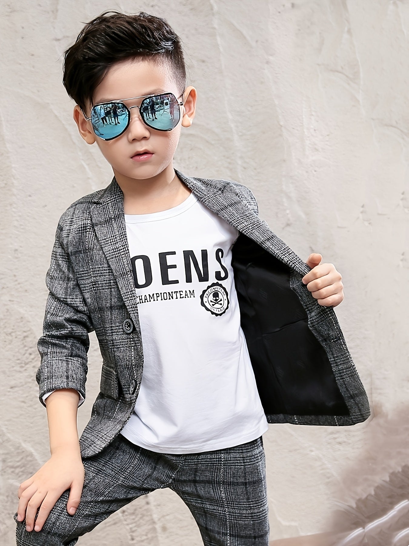 2024 trendy autumn outfit for boys, stylish casual suit for older children.