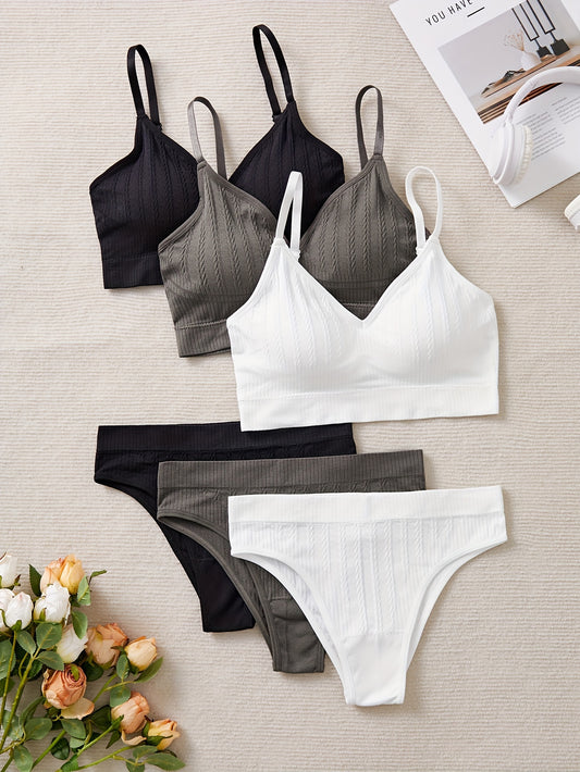 Romantic seamless lingerie set for women, made of 90% polyamide and 10% elastane. Includes 6 pieces in solid color with mid-rise briefs and knit fabric, weighing 170gsm. Comfortable and