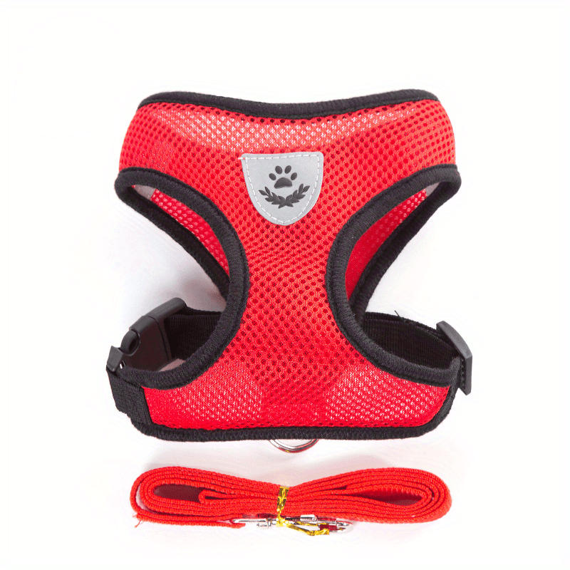 Adjustable pet harness and leash set with reflective design and soft mesh fabric for dogs and cats.