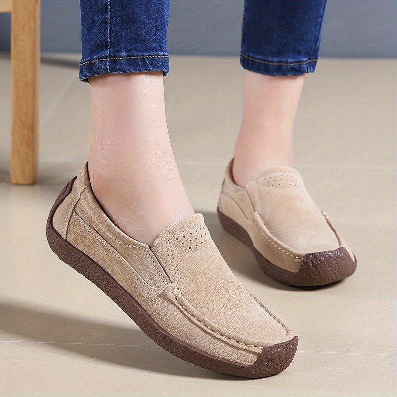 Women's lightweight closed-toe slip-on loafers