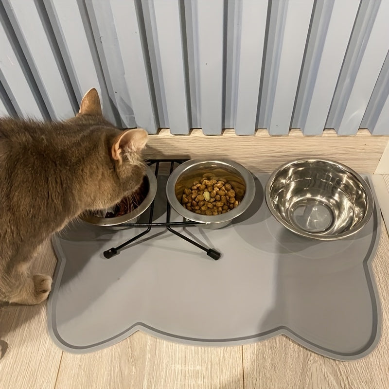 Silicone cat feeding mat prevents spills and slips, easy cleaning, essential for cats and dogs.