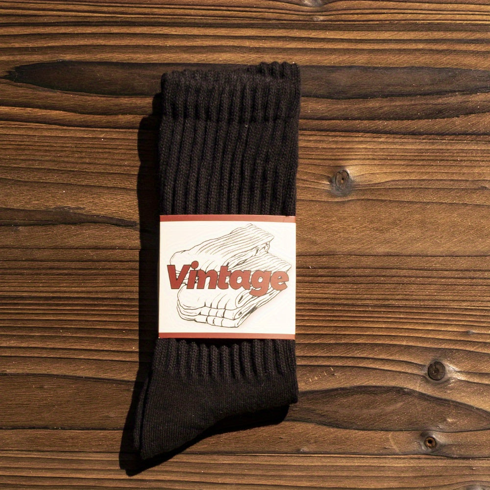 Men's and women's college style retro socks, breathable and thick, suitable for all seasons.