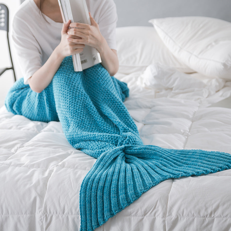 Get yourself a 1 piece Mermaid Tail Blanket, a cozy crochet blanket perfect for all seasons. This soft and comfy blanket is ideal for women and can be used for lounging on the sofa or sleeping. It also makes a cool birthday, wedding, or Mother's Day gift.