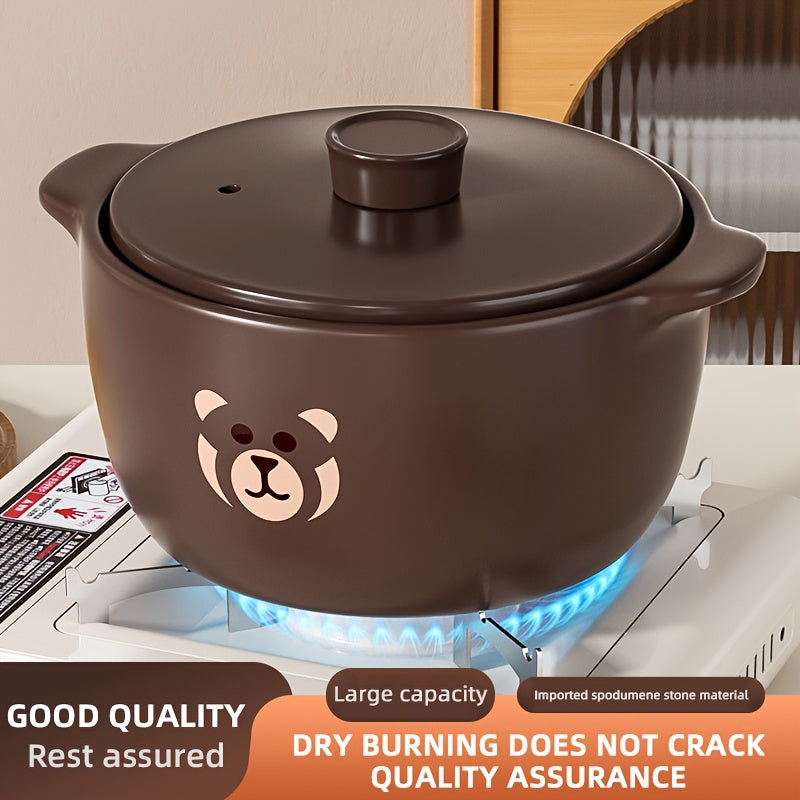 Large capacity 4.5 L non-stick cookware with lid, free from harmful toxins PTFE and PFOA. Features a heat-resistant handle and quick boil steamer. Compatible with all burners, this quick cooker is perfect for a variety of cooking tasks. Multi-functional