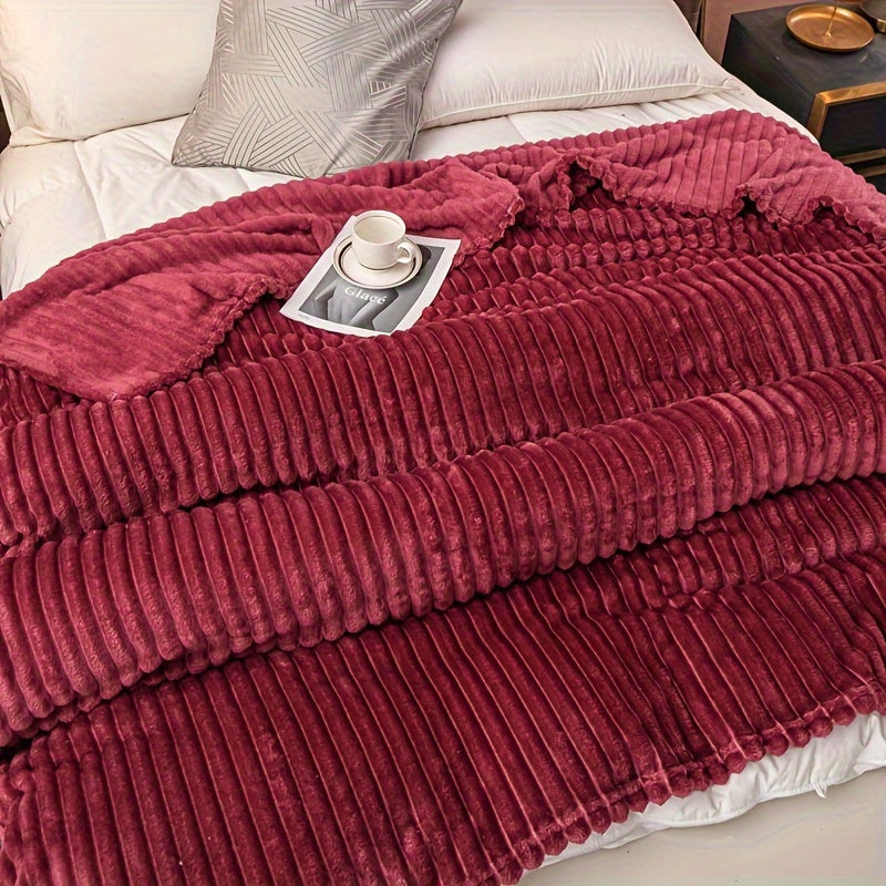 Soft and cozy plush checkered rabbit fur effect blanket in 1 piece - Ideal for staying warm and comfortable on chilly nights. Perfect for snuggling up on the couch, bed, or sofa.