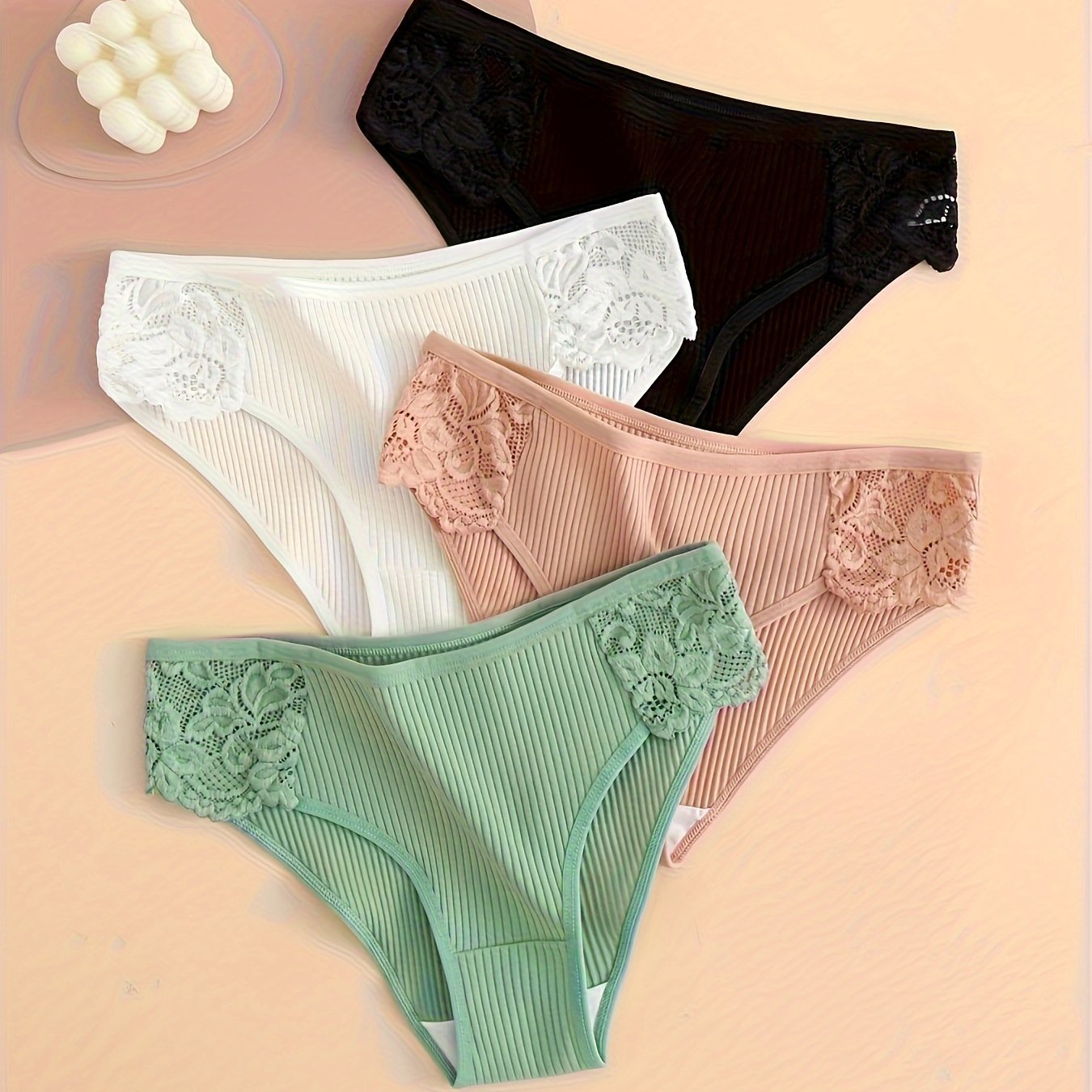 4 pairs of lace briefs, comfortable and breathable ribbed panties for women's lingerie.