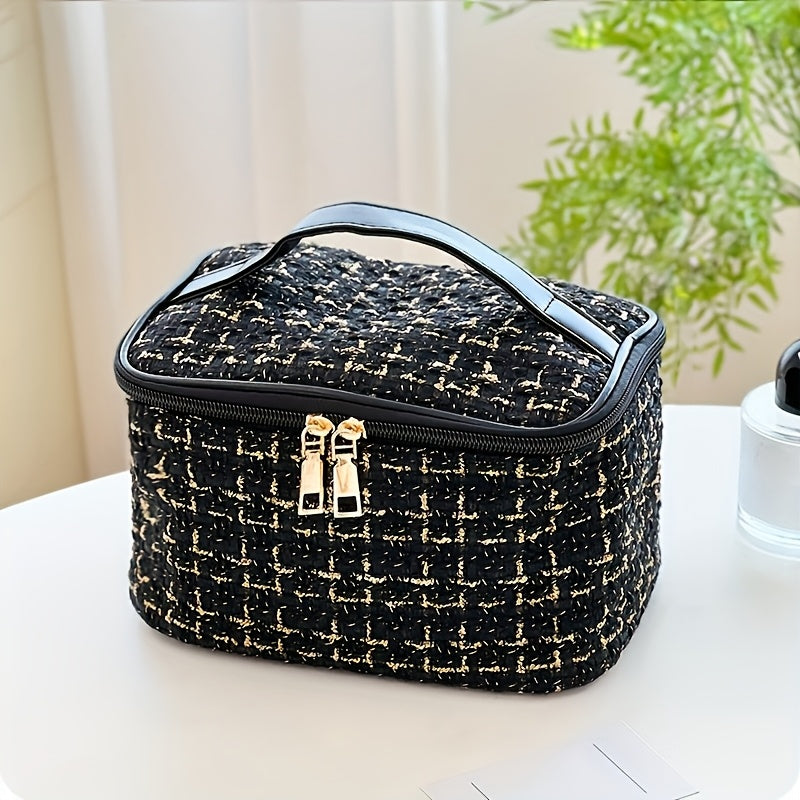 Stylish waterproof cosmetic bag with zipper, cute white design, made of durable polyester, perfect for travel.