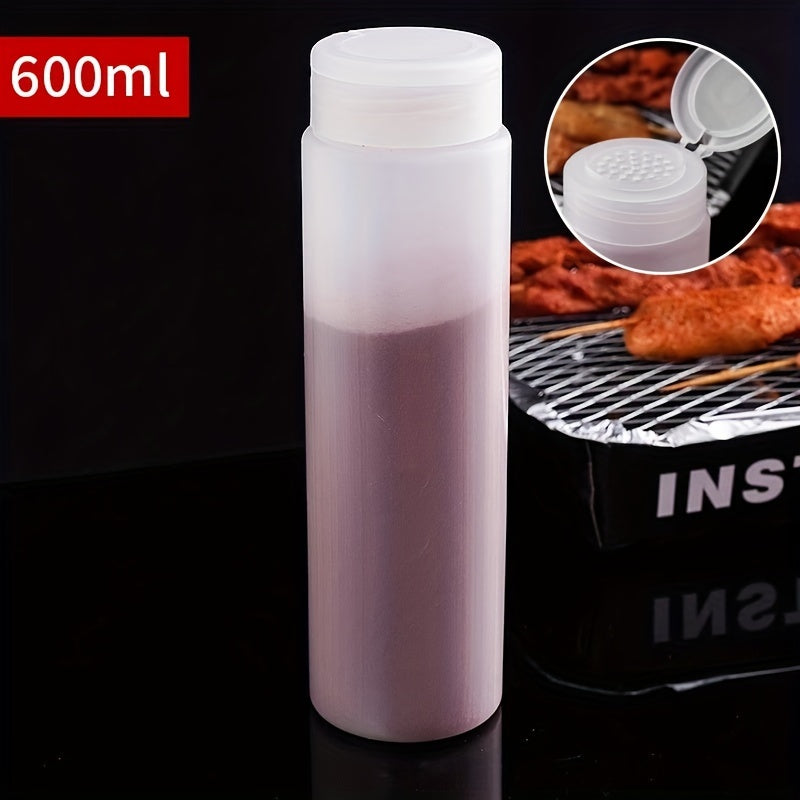 Multi-purpose powder dispenser bottle for various ingredients such as flour, sugar, coffee, BBQ spices, etc. Made of BPA-free plastic, easy to clean, available in 400ml or 600ml sizes, a must-have kitchen gadget.