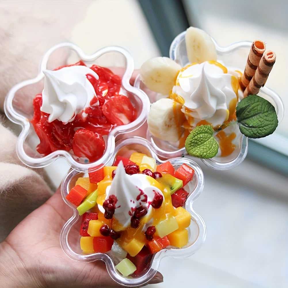 100 pieces of 8oz clear plastic ice cream cups - disposable bowls perfect for enjoying sundaes, yogurt, parfait, appetizers, fruit, and strawberry shortcake.