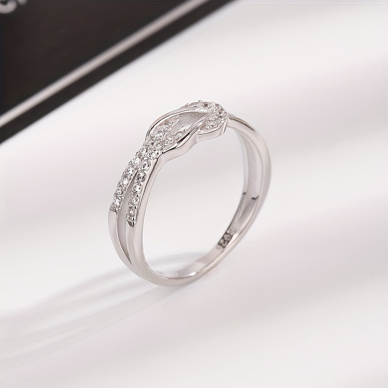 S925 sterling silver ring featuring a zirconia inlaid knot design, perfect for engagement, weddings, or as a stylish accessory for female party-goers.