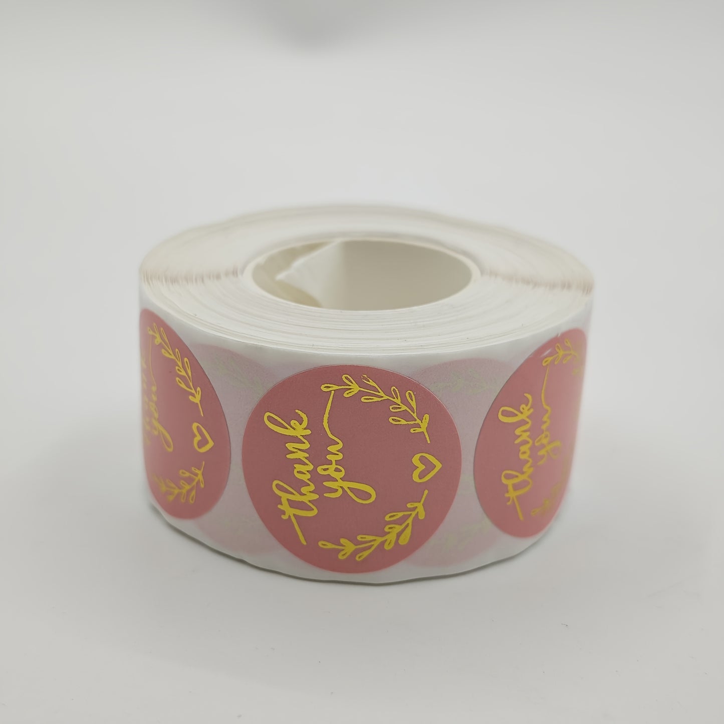 800 round Thank You stickers on a roll for envelope seals, gift packaging, birthday parties, scrapbooking, and stationery decoration.