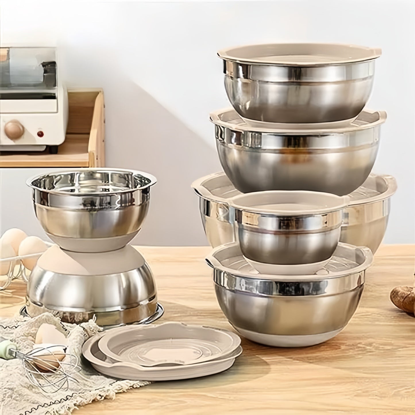 6 Piece Set of Mixing Bowls with Lids and 3 Piece Grater Attachments, Stainless Steel Salad Mixing Bowl Set in Khaki, Includes Sizes 0.95L, 1.4L, 1.9L, 2.4L, 3.2L, and 6.5L - Ideal for Baking and Home Kitchen Use