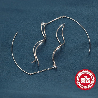 These stylish S925 silver ladies' earrings feature an elegant cross wave design. Perfect for everyday wear and special occasions, they make a thoughtful and hypoallergenic gift. Weighing 2.43g, these high-end French earrings are a must-have addition to