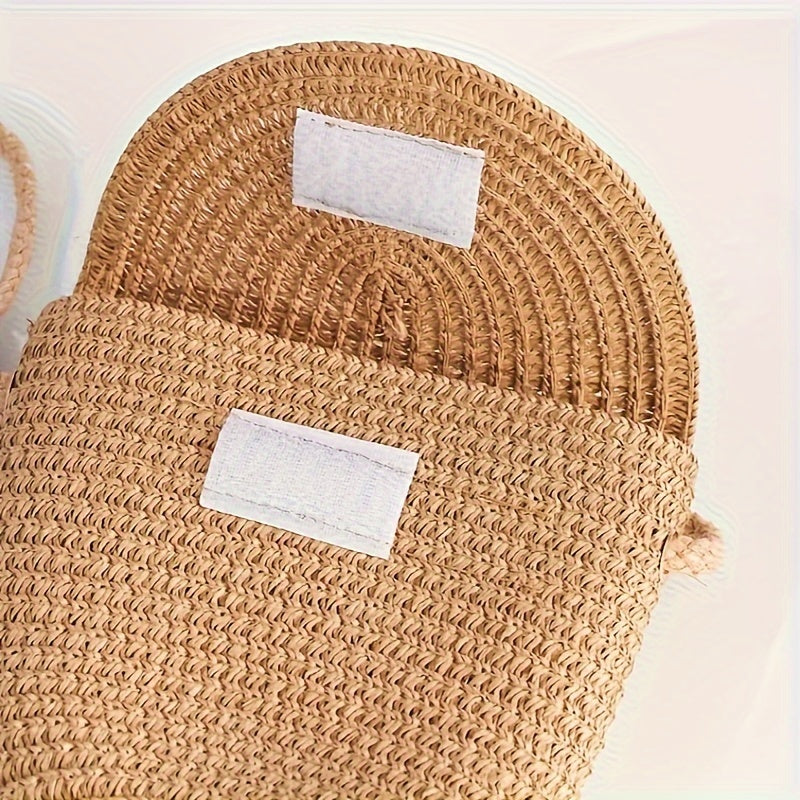 2-piece set: Women's Wave Khaki beach sun hat and woven shoulder bag, ideal for spring/summer beach trips.