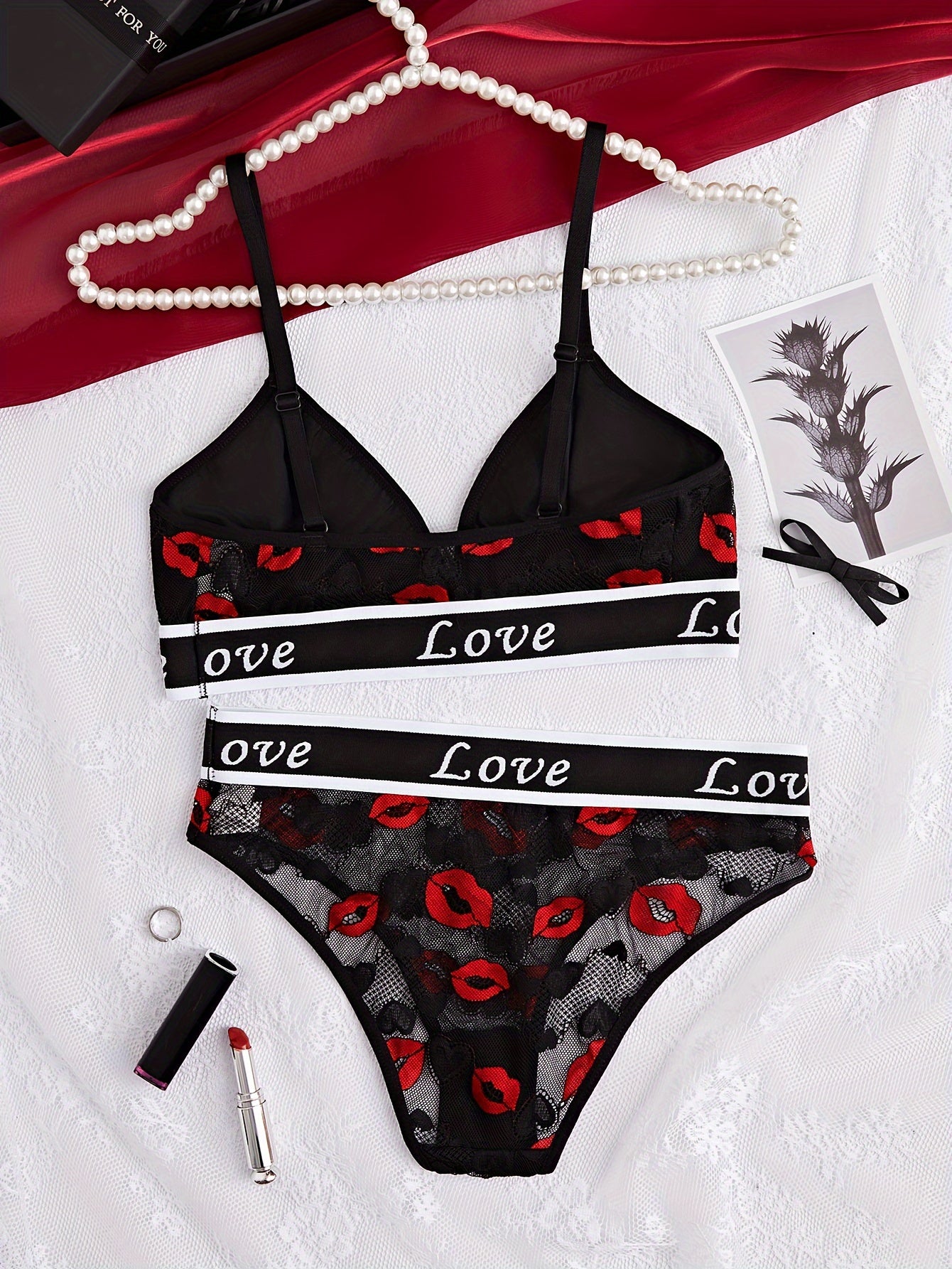 Letter & Lip Print Contrast Trim Lingerie Set for Women