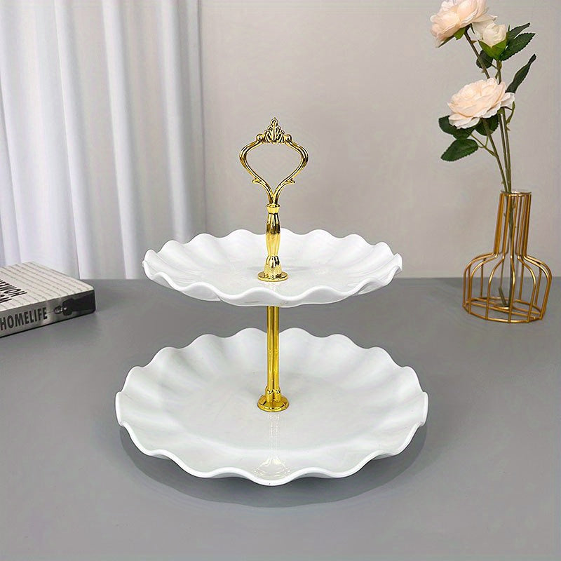 Elevate dessert presentations with this chic plastic display tray - ideal for weddings, birthdays, and summer tea parties.