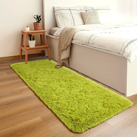 Soft area rug with tie-dye design, perfect for your bedroom or living room. This washable patio mat is ultra fuzzy and adds a decorative touch to any space. It is also suitable for use as a bedside accessory, in a cloakroom, or on a coffee table.