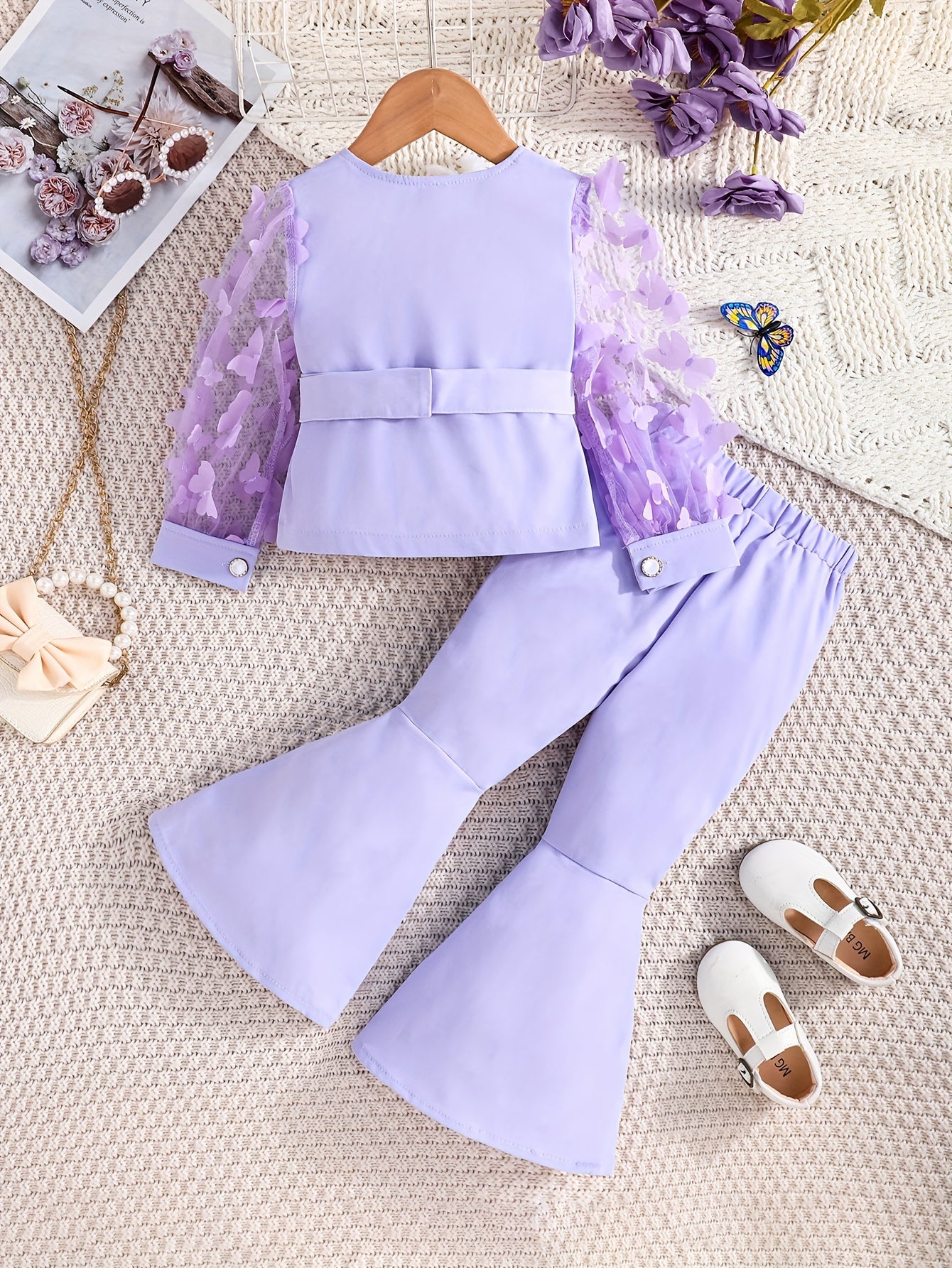 Girls' 2-piece casual outdoor outfit with butterfly sleeve blouse and high neck, paired with long pants. Made of polyester, suitable for girls aged 12 and under. Regular fit with no print.