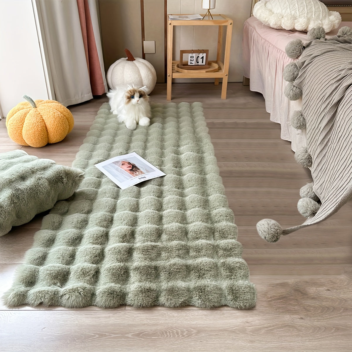 High-Quality Soft Fluffy Bubble Velvet Carpet, Ideal for Bedroom, Living Room, Cloakroom, Powder Room, and Other Areas. This Artificial Rabbit Fur Area Carpet is Solid Color for a Luxurious Look. Featuring Anti-Slip, Waterproof, and Stain-Resistant