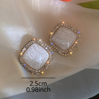 Vintage elegant style zinc alloy stud earrings for daily wear and dating