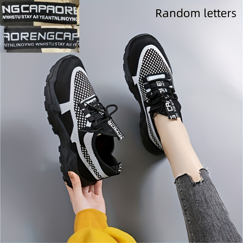 Women's casual sports shoes with thick-soled lightweight design for running.