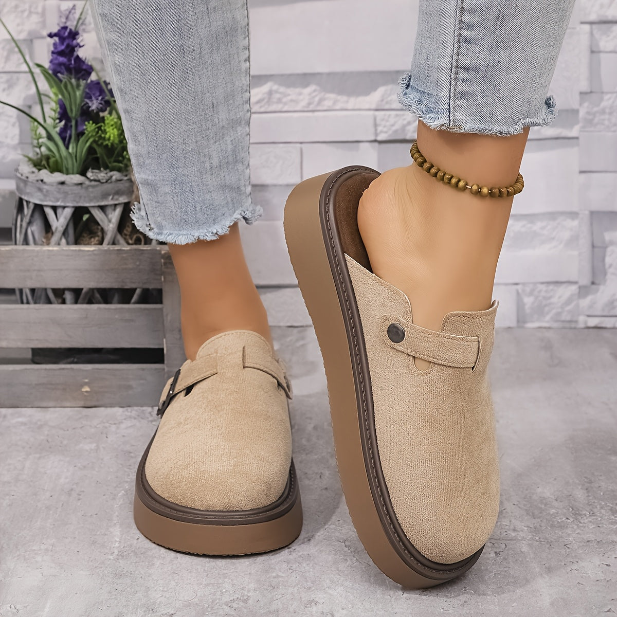 Casual buckle loafers for women with all-season comfort features, PU upper, rubber sole, flannel insole, and retro thick sole from Taizhou.