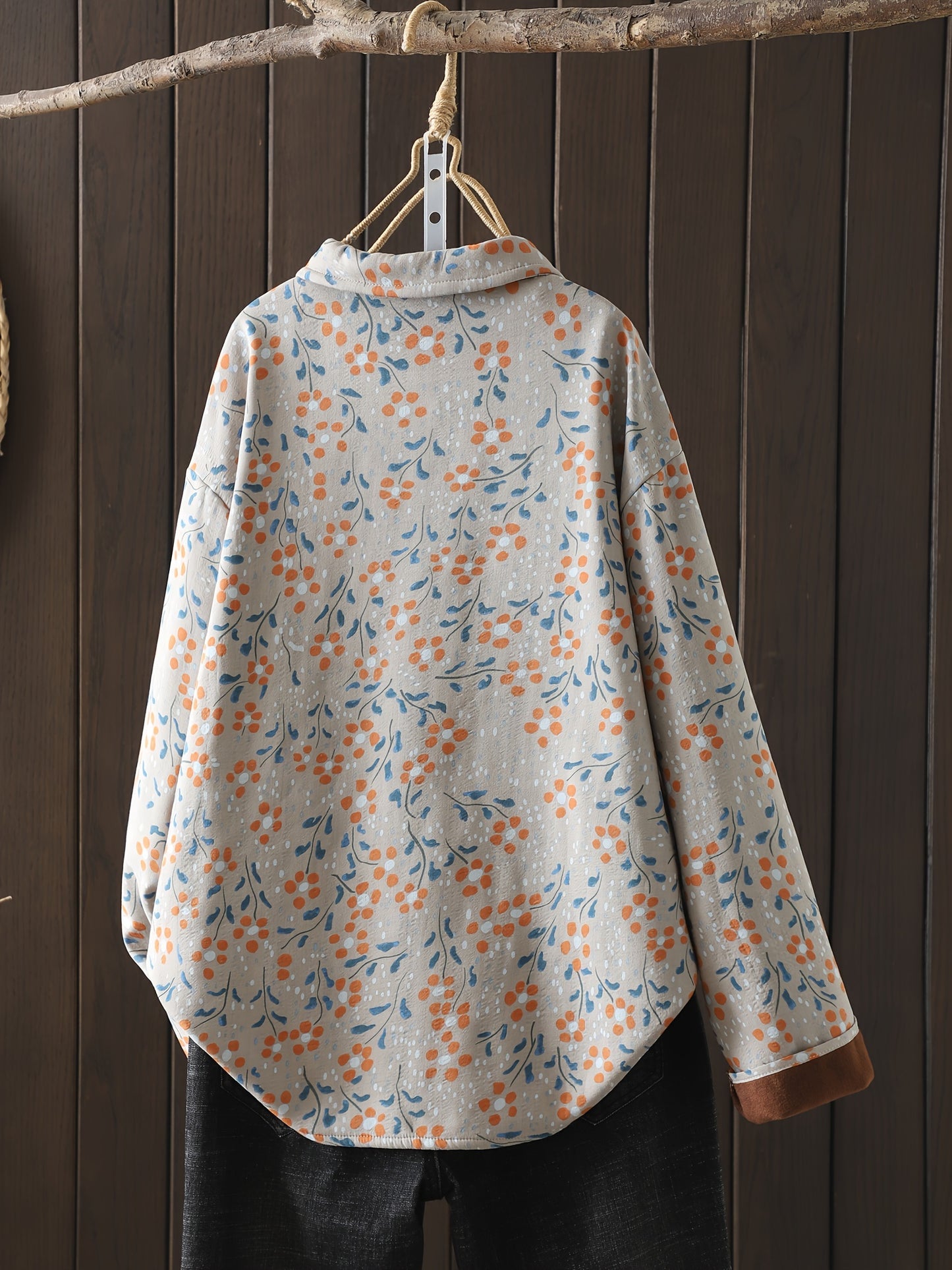 Floral print stand-up collar shirt with Chinese-style placket buttons, ideal for fall and winter. Perfect for plus-size women.